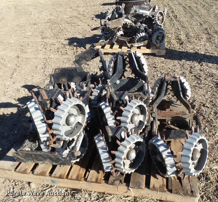 image for item DX9312 (23) Martin floating row cleaners