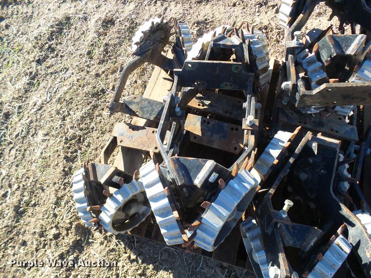 image for item DX9312 (23) Martin floating row cleaners