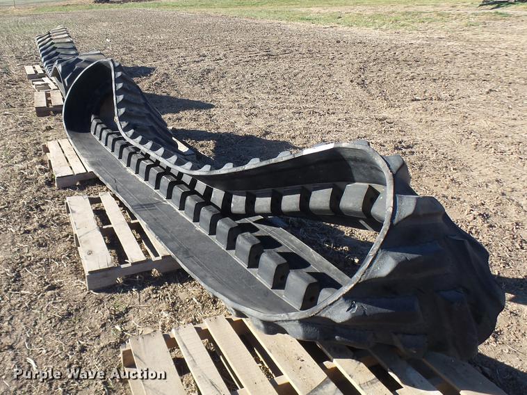 image for item DX9313 (2) Caterpillar Challenger MT700 series tracks