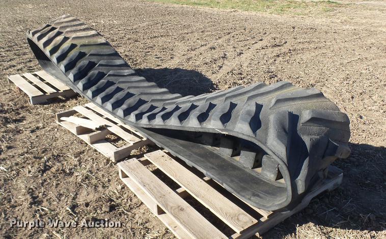 image for item DX9313 (2) Caterpillar Challenger MT700 series tracks