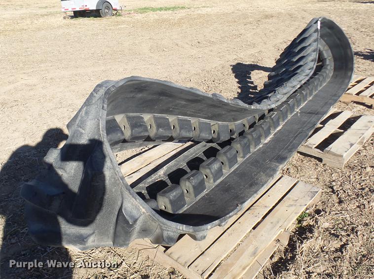 image for item DX9313 (2) Caterpillar Challenger MT700 series tracks