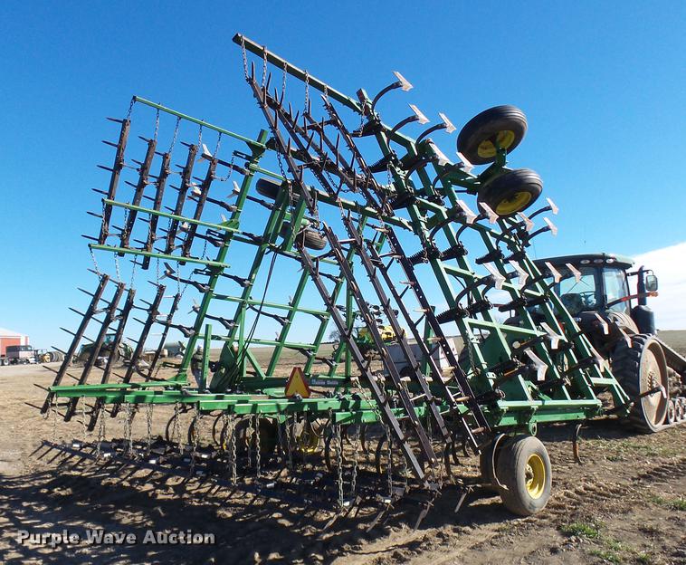 image for item DX9315 John Deere 960 field cultivator