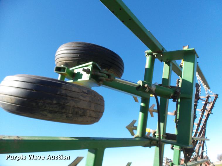 image for item DX9315 John Deere 960 field cultivator