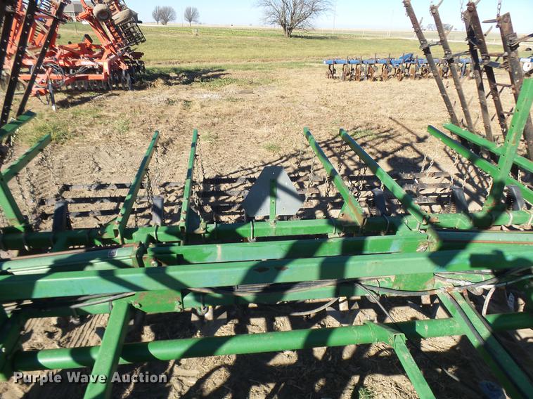 image for item DX9315 John Deere 960 field cultivator
