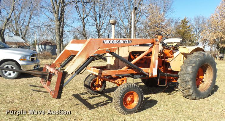 image for item DX9329 Case 930-931 tractor