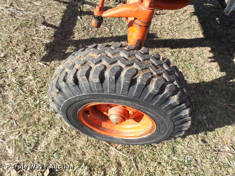 image for item DX9329 Case 930-931 tractor