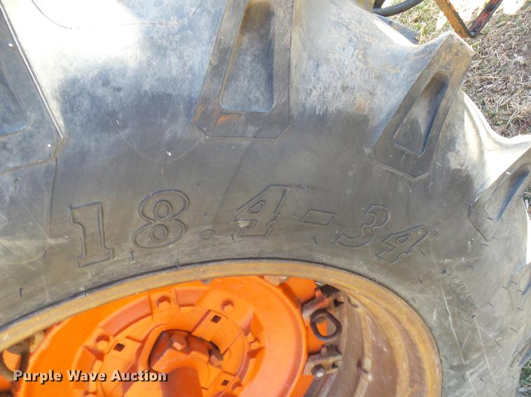 image for item DX9329 Case 930-931 tractor