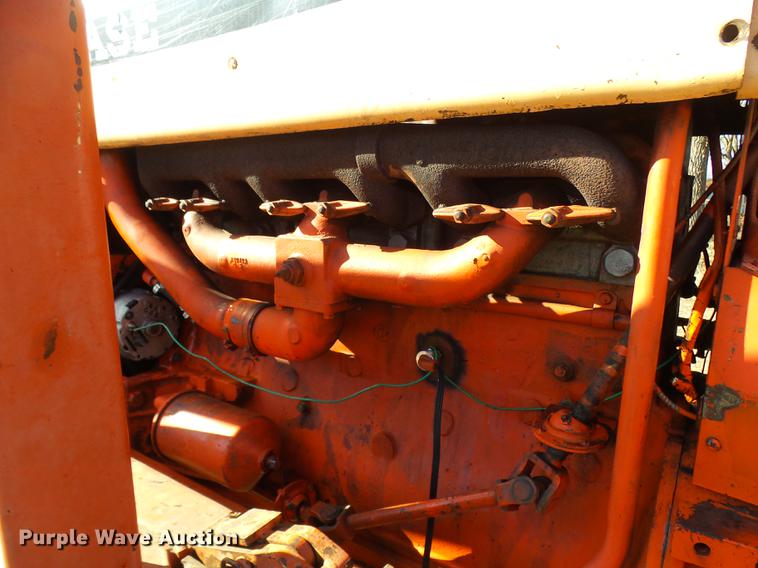 image for item DX9329 Case 930-931 tractor