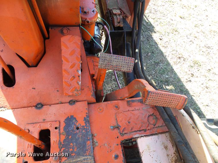 image for item DX9329 Case 930-931 tractor