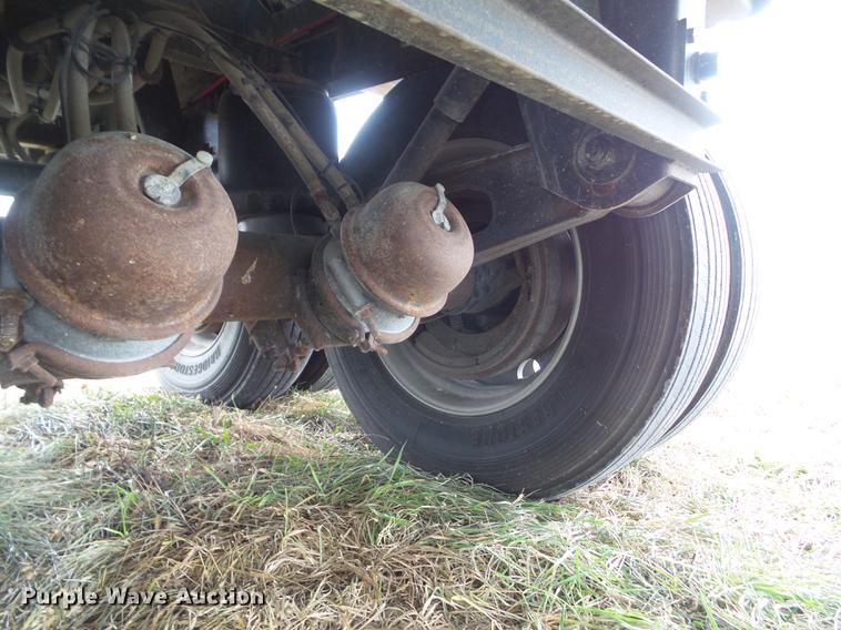 image for item DZ9125 2014 Timpte Super Hopper 4066 double hopper grain trailer