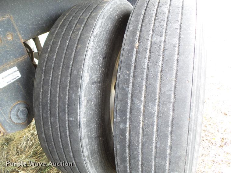 image for item DZ9125 2014 Timpte Super Hopper 4066 double hopper grain trailer