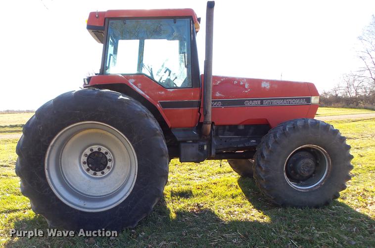 image for item DZ9141 1989 Case IH 7140 MFWD tractor