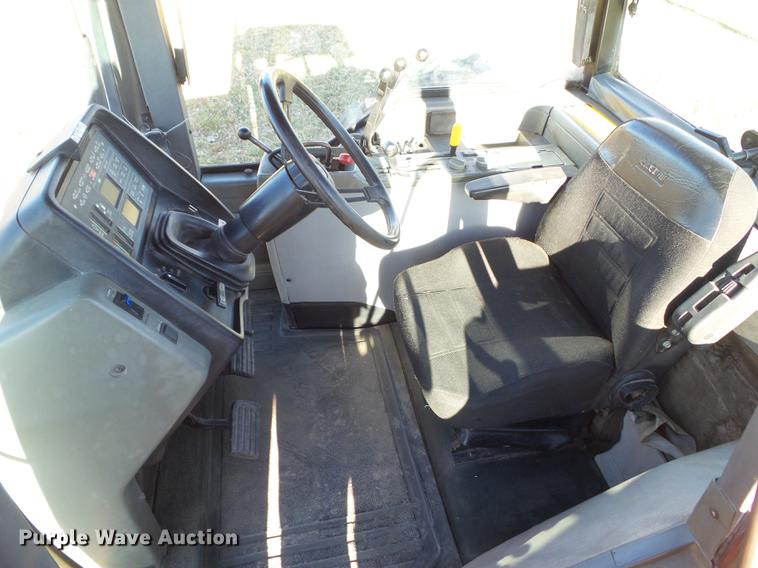 image for item DZ9141 1989 Case IH 7140 MFWD tractor