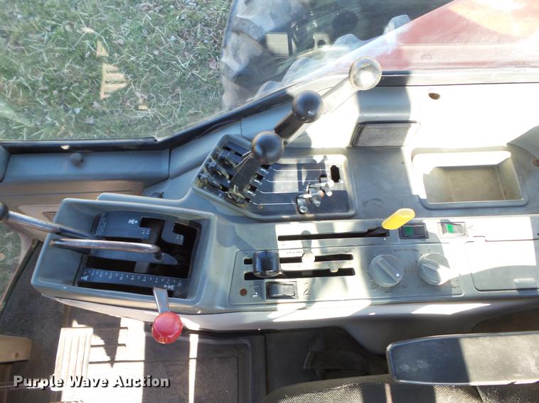 image for item DZ9141 1989 Case IH 7140 MFWD tractor