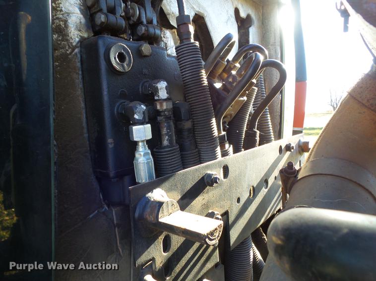 image for item DZ9141 1989 Case IH 7140 MFWD tractor