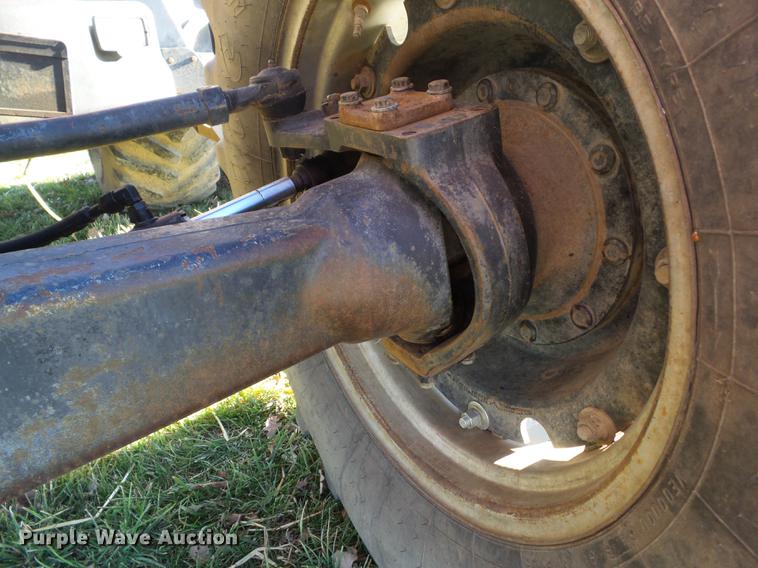 image for item DZ9141 1989 Case IH 7140 MFWD tractor