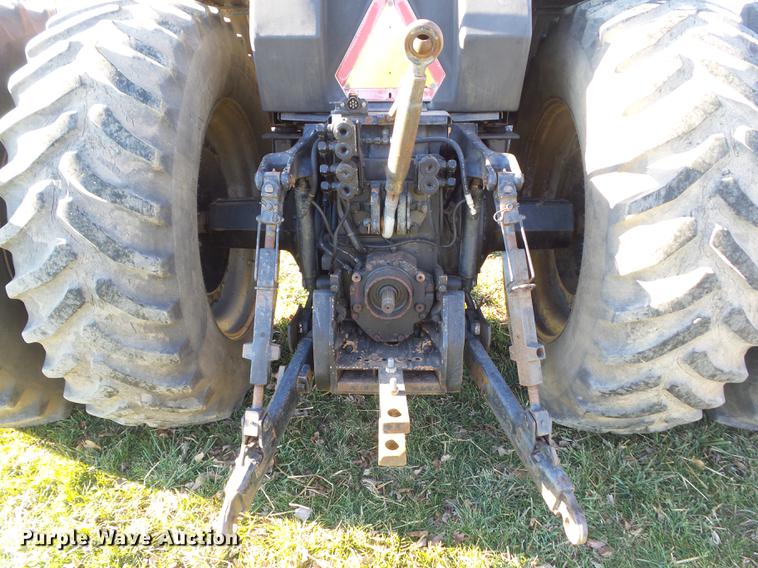 image for item DZ9141 1989 Case IH 7140 MFWD tractor