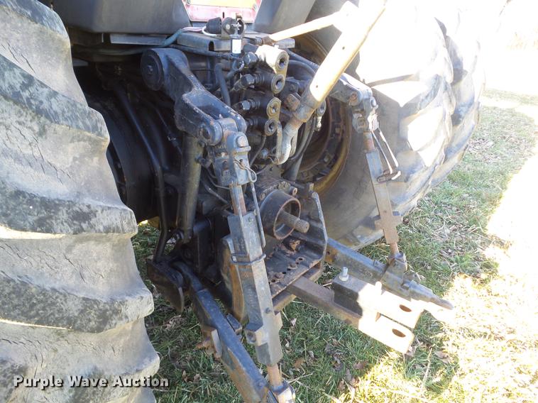 image for item DZ9141 1989 Case IH 7140 MFWD tractor