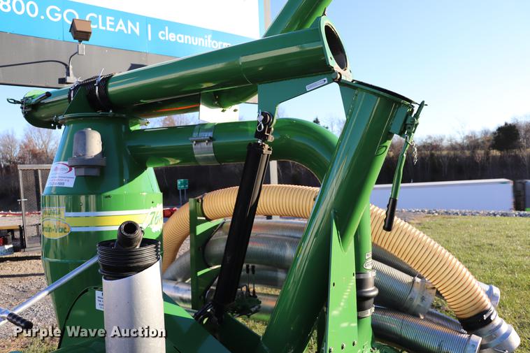 image for item EC9289 2015 Walinga 7614 grain vacuum