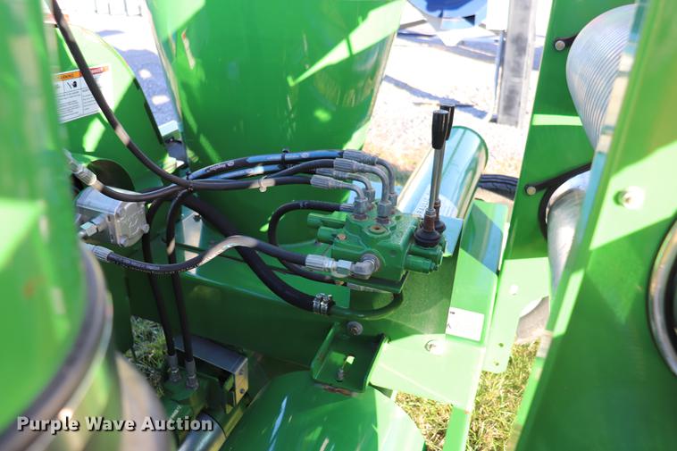 image for item EC9289 2015 Walinga 7614 grain vacuum