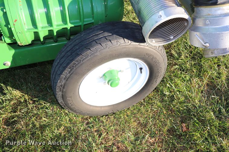 image for item EC9289 2015 Walinga 7614 grain vacuum