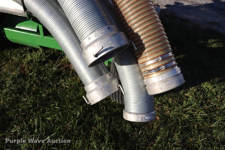 image for item EC9289 2015 Walinga 7614 grain vacuum