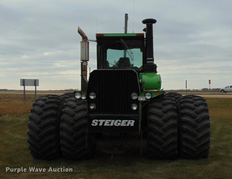image for item EE9306 1977 Steiger Panther III ST350 4WD tractor