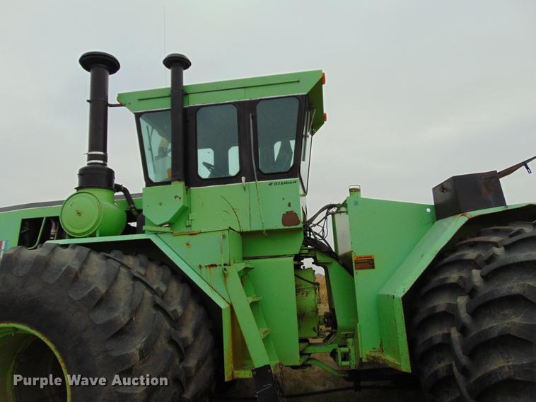 image for item EE9306 1977 Steiger Panther III ST350 4WD tractor