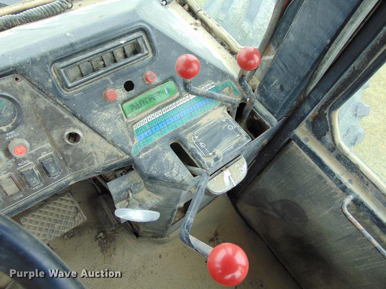 image for item EE9306 1977 Steiger Panther III ST350 4WD tractor