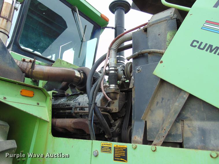 image for item EE9306 1977 Steiger Panther III ST350 4WD tractor