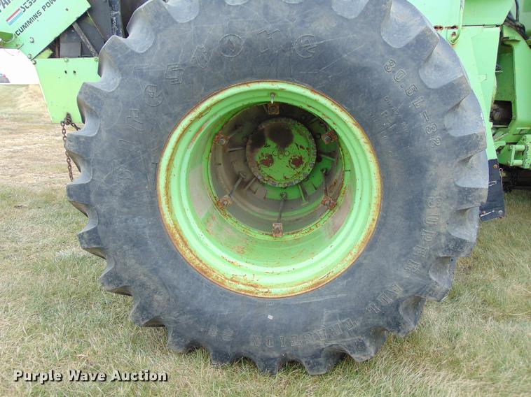image for item EE9306 1977 Steiger Panther III ST350 4WD tractor