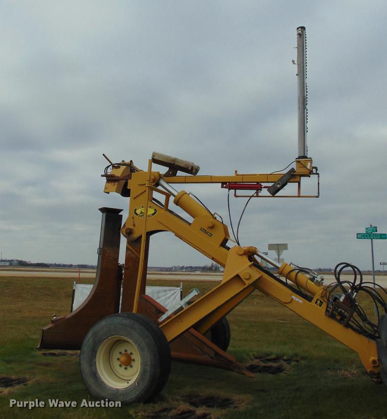 image for item EE9307 2012 Johnson tile plow