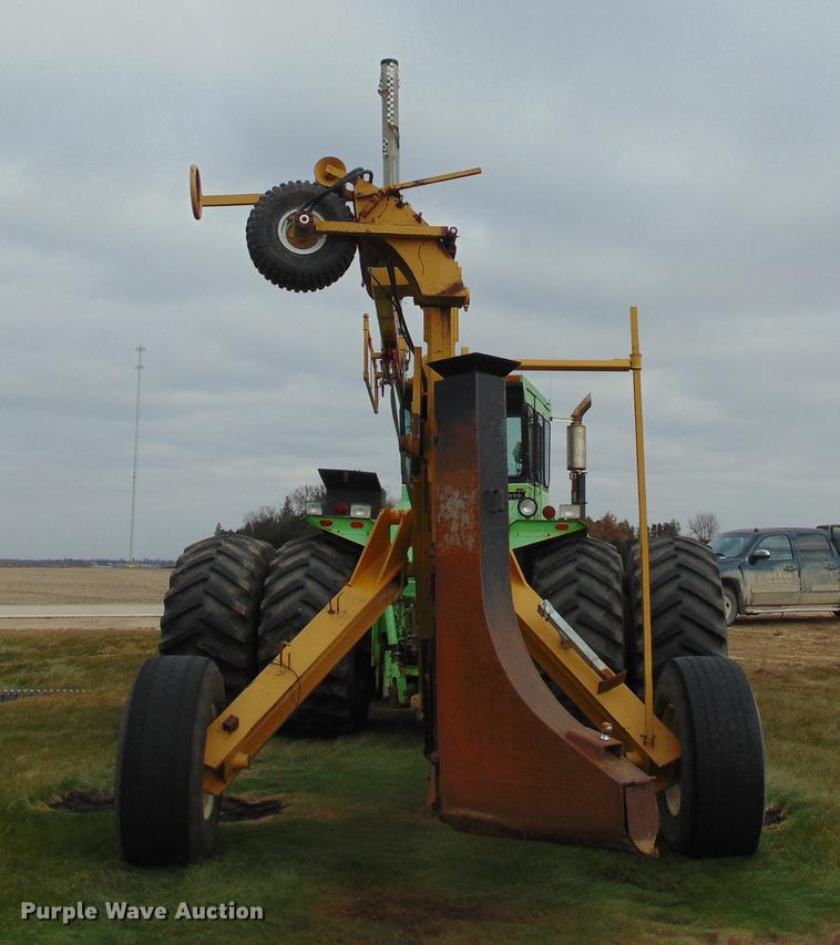 image for item EE9307 2012 Johnson tile plow