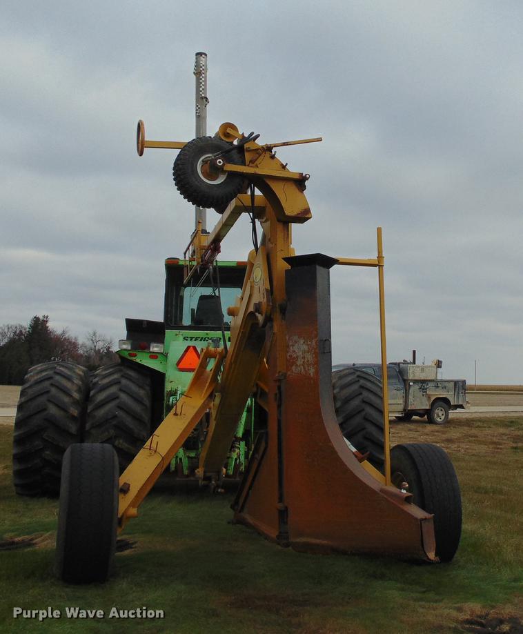 image for item EE9307 2012 Johnson tile plow