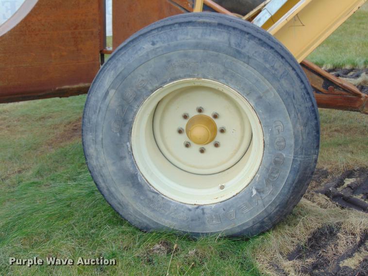 image for item EE9307 2012 Johnson tile plow