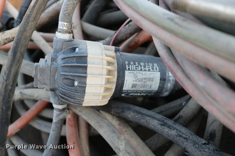 image for item EE9890 Lincoln oil gun dispenser