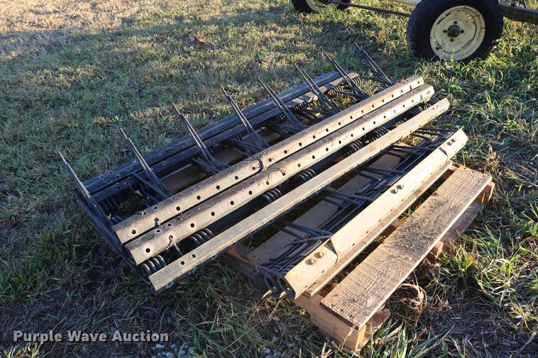 image for item EE9896 (12) spring tooth harrows