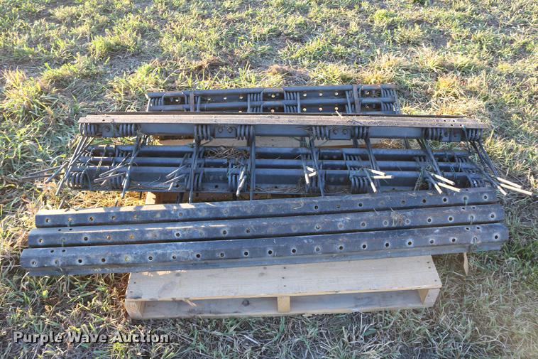 image for item EE9896 (12) spring tooth harrows