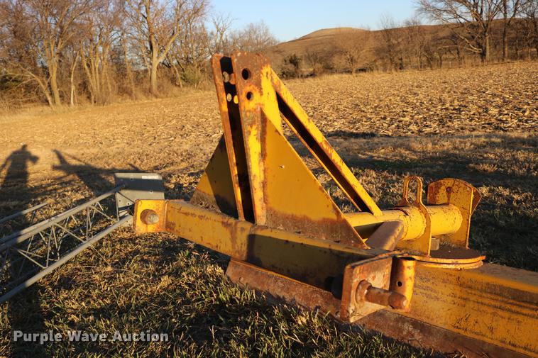 image for item EE9897 Blade