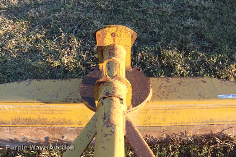 image for item EE9897 Blade