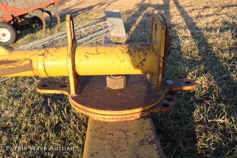 image for item EE9897 Blade