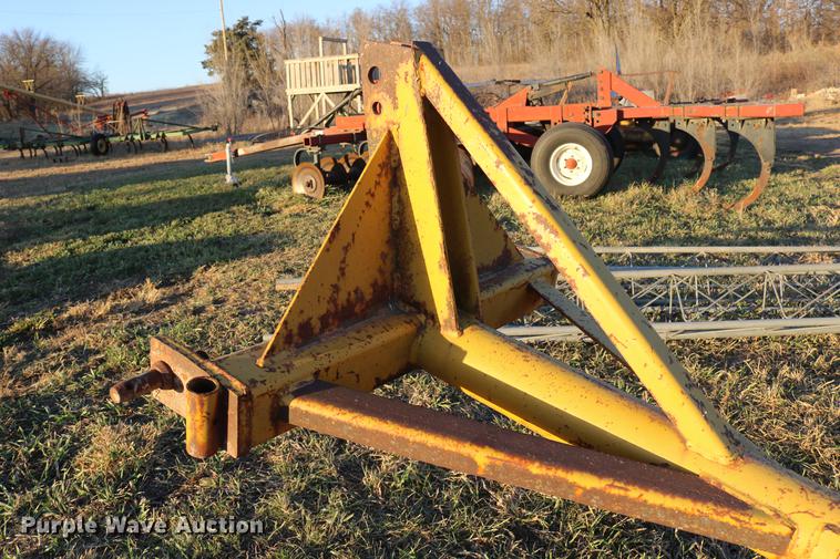 image for item EE9897 Blade