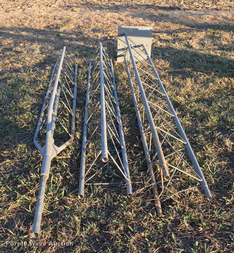 image for item EE9898 Three piece antenna tower