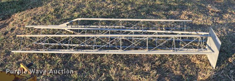 image for item EE9898 Three piece antenna tower