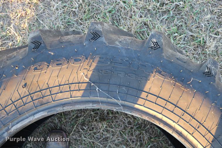 image for item EE9902 Galaxy Earth-Pro Radial 850 tire