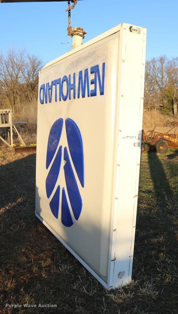 image for item EE9903 Heath & Company New Holland sign
