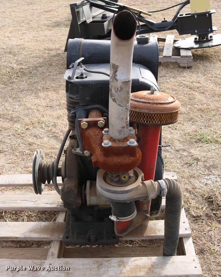 image for item EE9911 Wisconsin AHH single cylinder gas engine