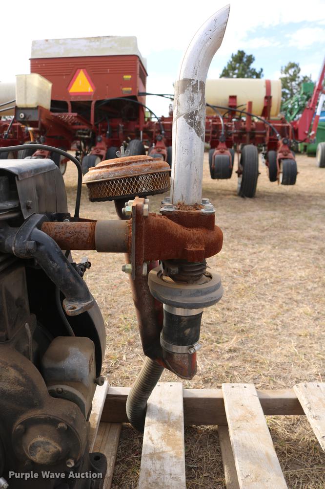 image for item EE9911 Wisconsin AHH single cylinder gas engine