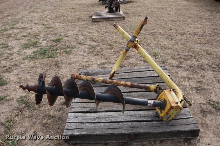 image for item EE9914 J&S Foundry post hole auger