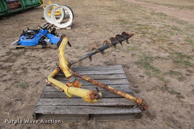 image for item EE9914 J&S Foundry post hole auger